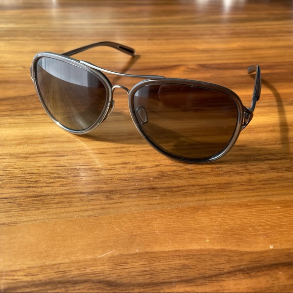 OAKLEY Polarized - Kickback - Picture 2 of 7